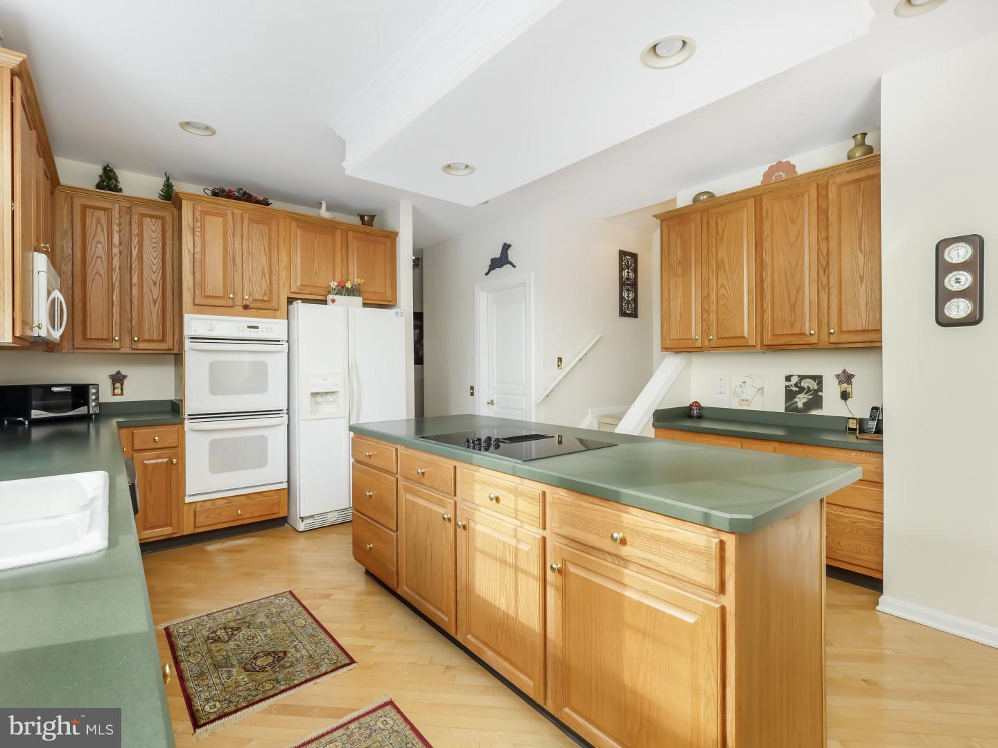 8 Eagleton Farm Road Newtown, PA 18940 - Photo 16 of 46 Kitchen