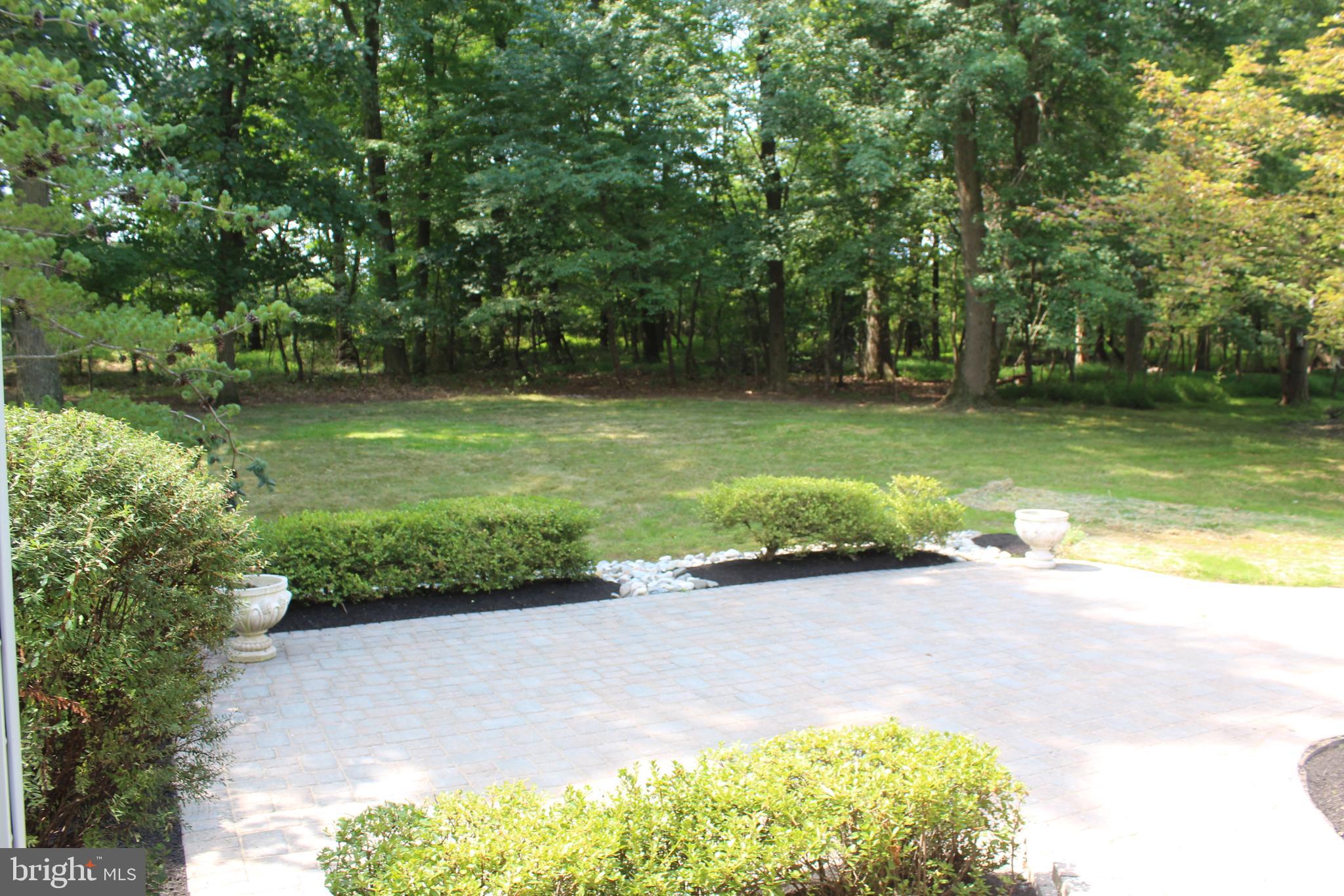 8 Eagleton Farm Road Newtown, PA 18940 - Photo 40 of 46 Patio, Backyard