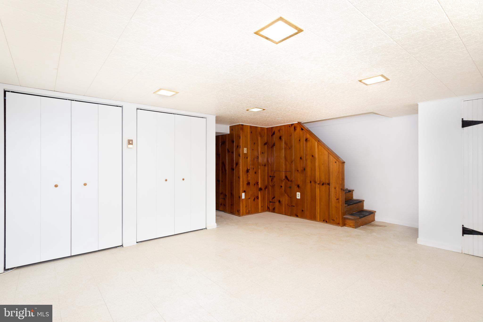 8426 Pleasant Plains Road Towson, MD 21286 - Photo 18 of 25 a view of an empty room