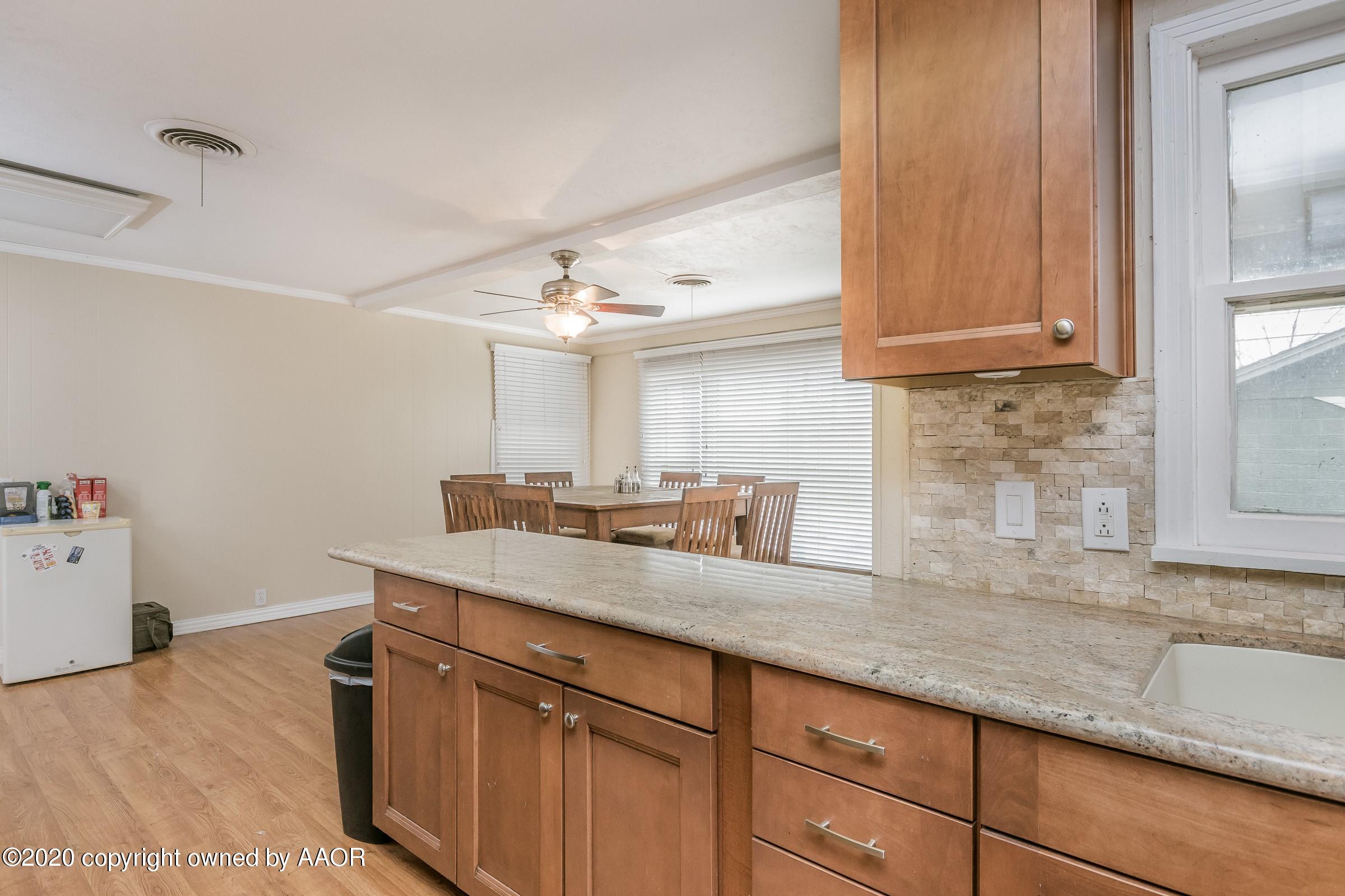 4611 Southwest 16th Avenue Amarillo, TX 79106 - Photo 10 of 23 010_Kitchen-3