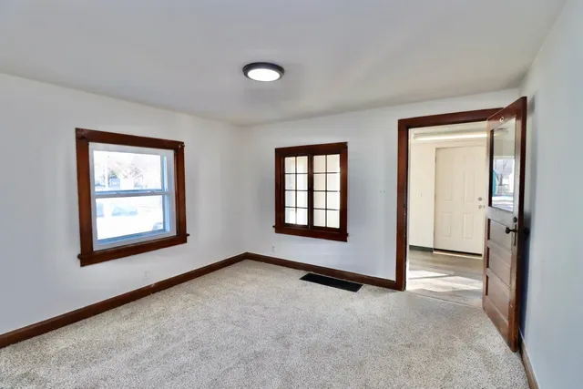 $129,990 | 1733 West Grand Avenue, Beloit, WI 53511