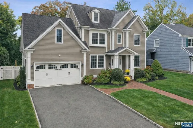 $1,899,000 | 9 Mt Vernon Road, Montclair, NJ 07043