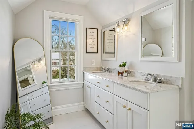 $1,899,000 | 9 Mt Vernon Road, Montclair, NJ 07043