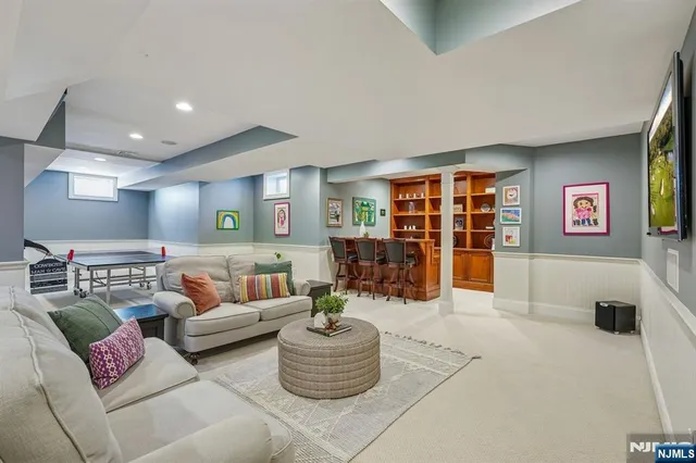 $1,899,000 | 9 Mt Vernon Road, Montclair, NJ 07043