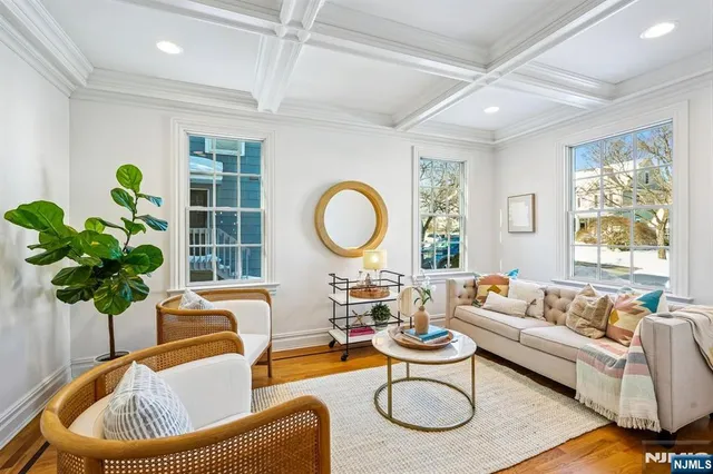 $1,899,000 | 9 Mt Vernon Road, Montclair, NJ 07043