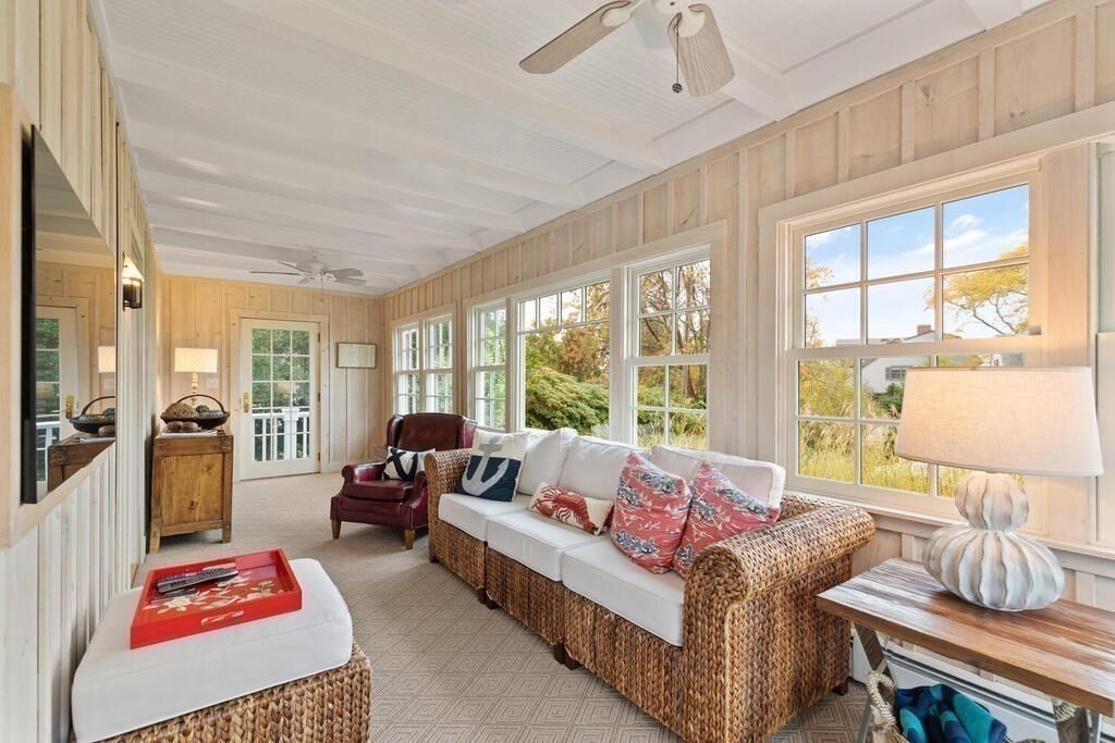 34 Flint Street Marblehead, MA 01945 - Photo 16 of 42