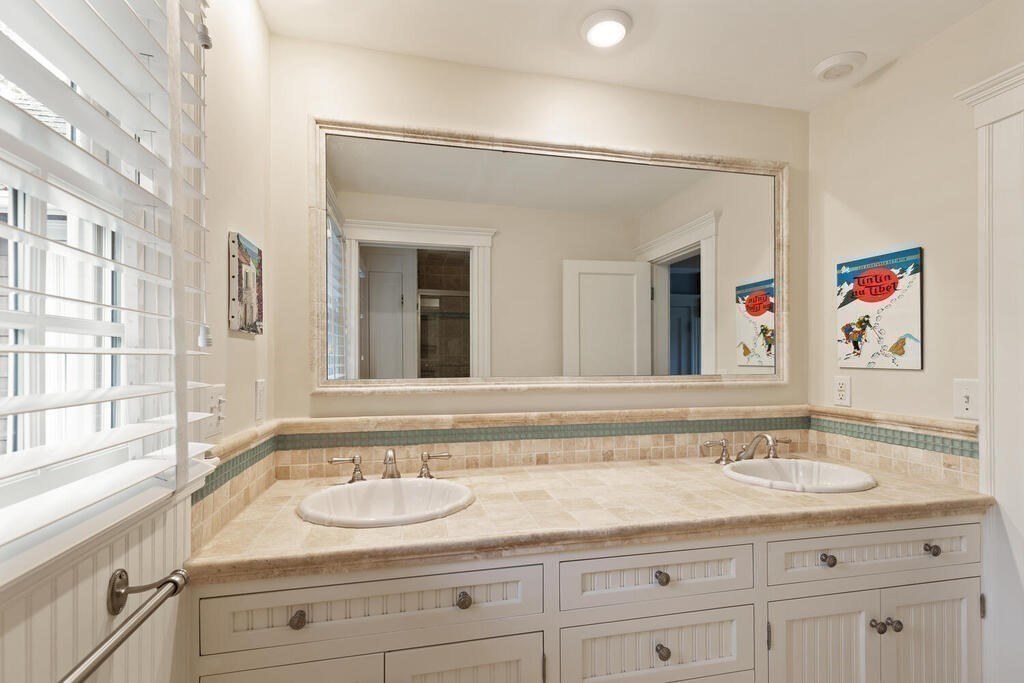 34 Flint Street Marblehead, MA 01945 - Photo 26 of 42