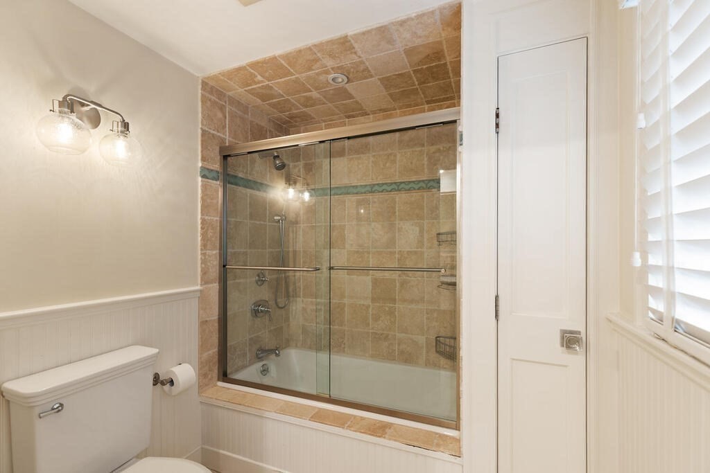 34 Flint Street Marblehead, MA 01945 - Photo 27 of 42