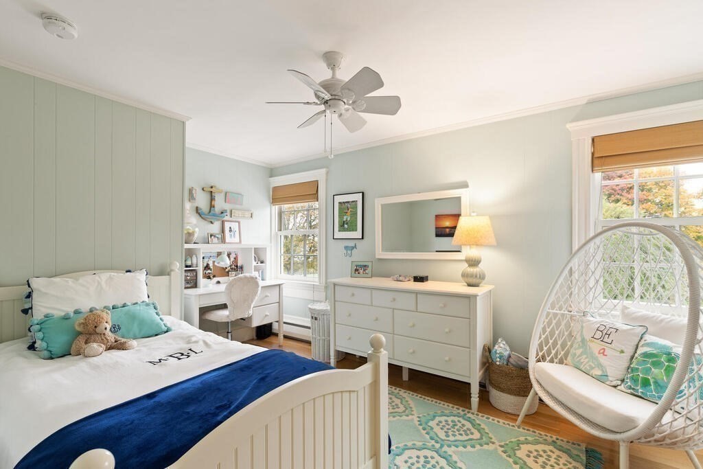 34 Flint Street Marblehead, MA 01945 - Photo 28 of 42