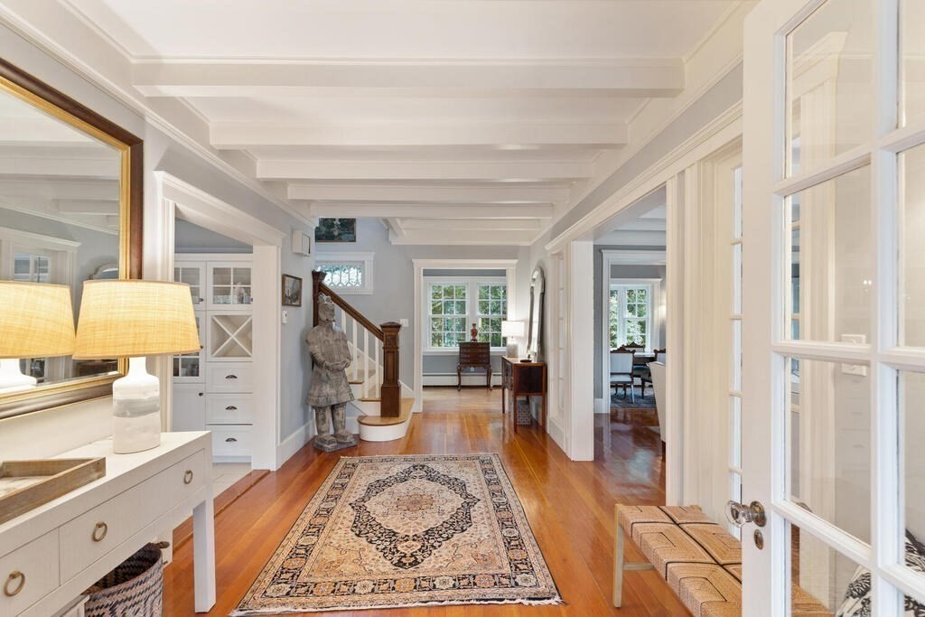 34 Flint Street Marblehead, MA 01945 - Photo 4 of 42