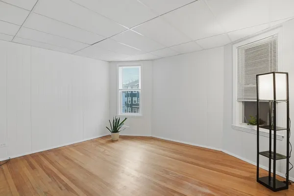 $2,100 | 34 King Philip Road, Unit 2, Worcester, MA 01606