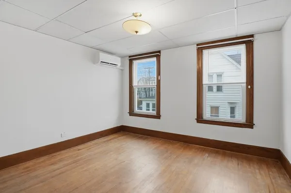 $2,100 | 34 King Philip Road, Unit 2, Worcester, MA 01606