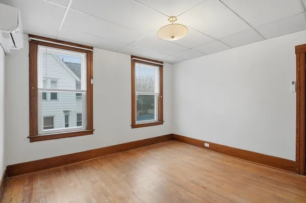 $2,100 | 34 King Philip Road, Unit 2, Worcester, MA 01606