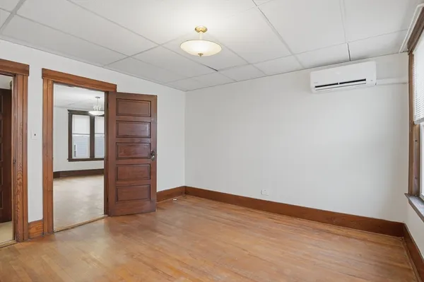 $2,100 | 34 King Philip Road, Unit 2, Worcester, MA 01606