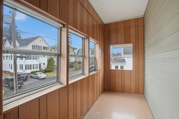 $2,100 | 34 King Philip Road, Unit 2, Worcester, MA 01606