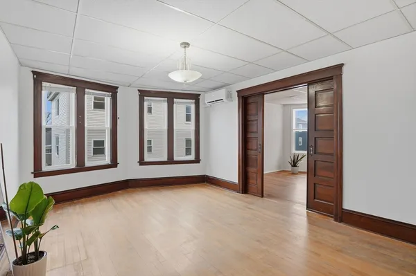 $2,100 | 34 King Philip Road, Unit 2, Worcester, MA 01606