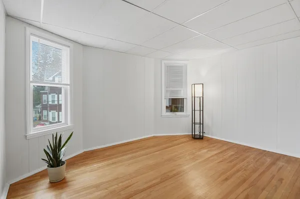 $2,100 | 34 King Philip Road, Unit 2, Worcester, MA 01606