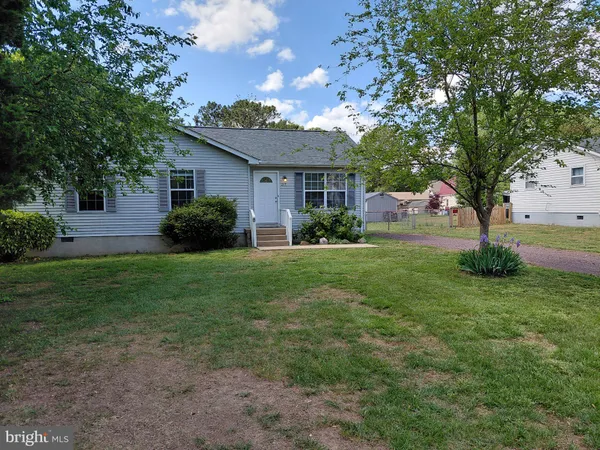 $1,895 | 217 Mimosa Avenue, Colonial Beach, VA 22443