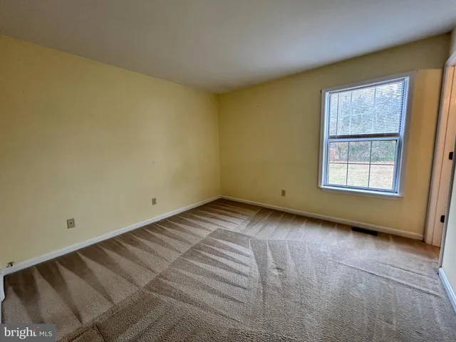 $2,000 | 217 Mimosa Avenue, Colonial Beach, VA 22443