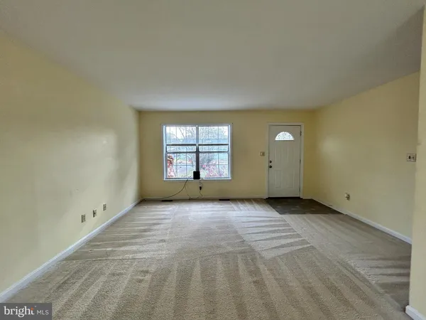 $2,000 | 217 Mimosa Avenue, Colonial Beach, VA 22443
