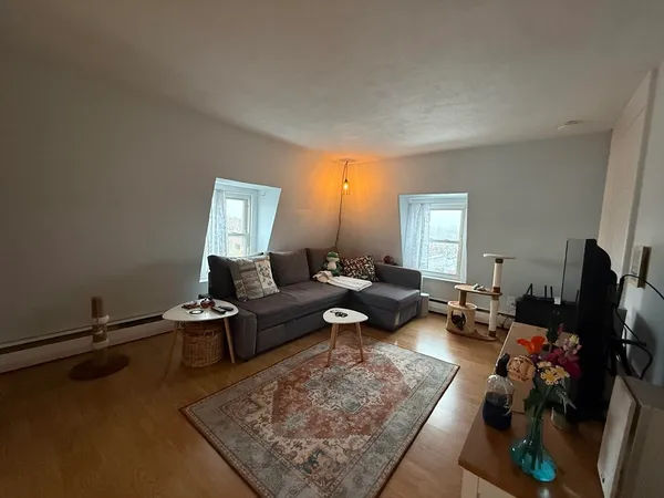 $2,600 | 6 Rice Street, Unit 3, Cambridge, MA 02140