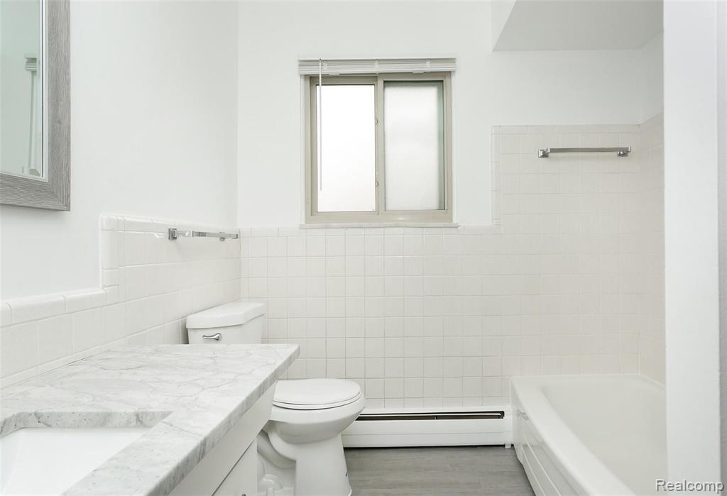 3314 Greenfield Road, Unit 10 Royal Oak, MI 48073 - Photo 14 of 17