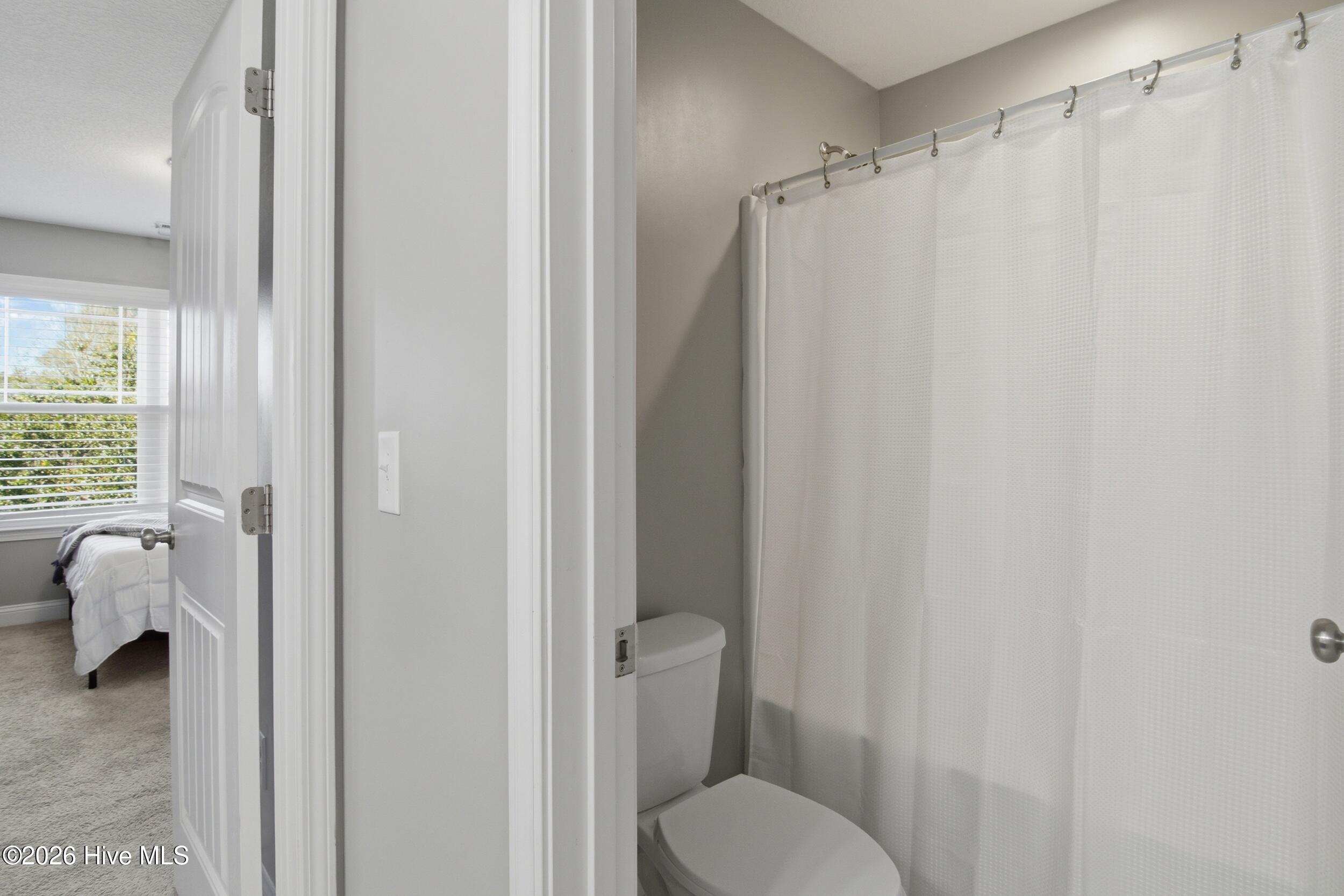 111 Lumis Court Hampstead, NC 28443 - Photo 49 of 68 61_2nd floor bathroom 3