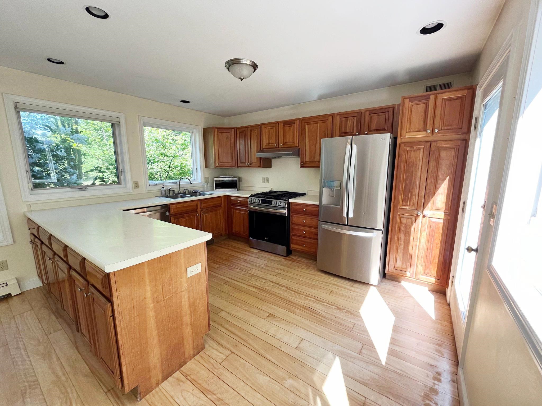540 Stonefence Road Richmond, VT 05477 - Photo 6 of 40 Gallery Image 6