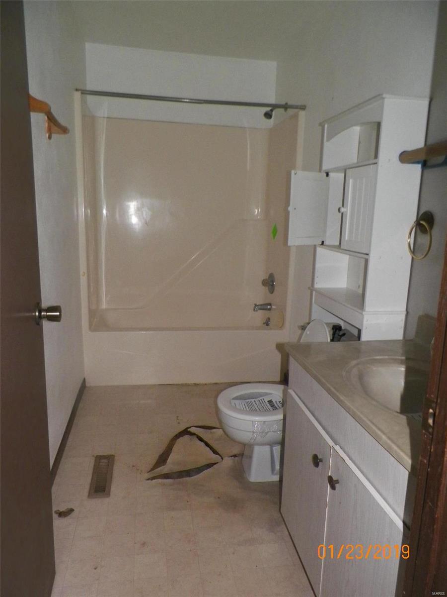 36 Kinney Drive Belleville, IL 62221 - Photo 9 of 18