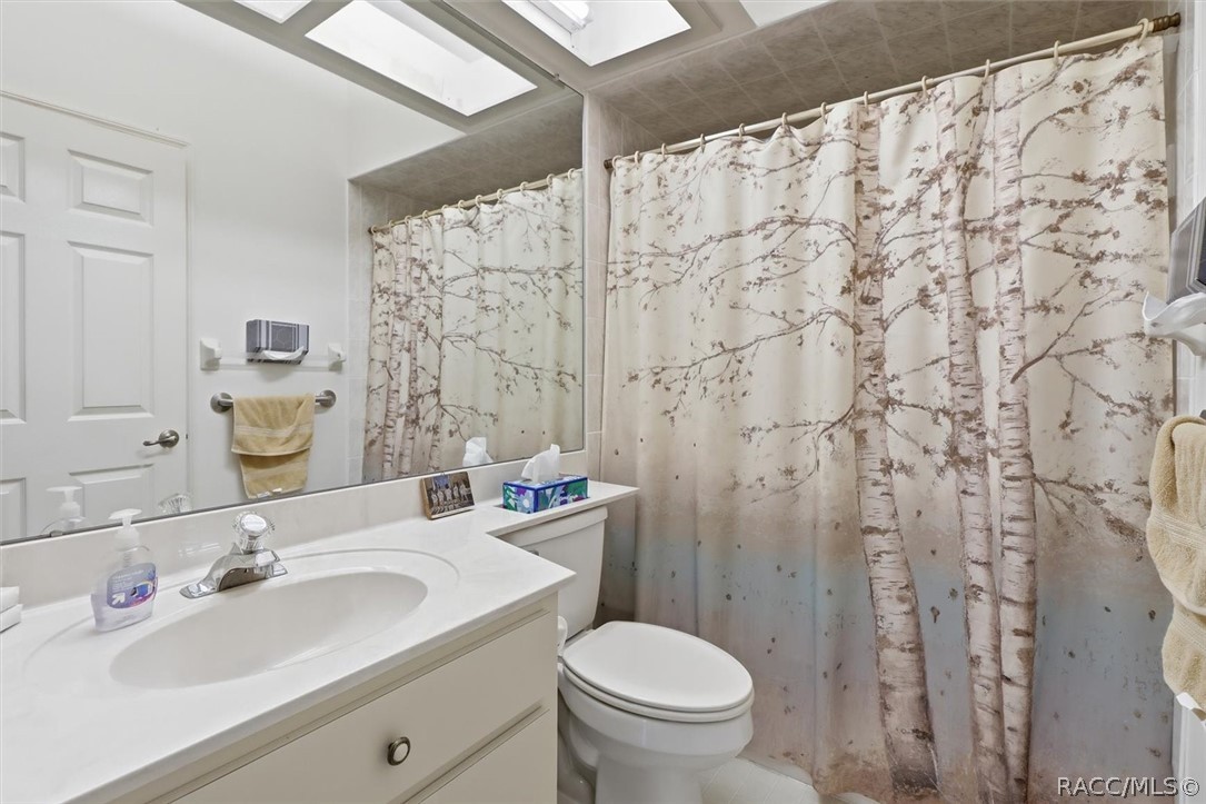6716 East Waybridge Court Inverness, FL 34452 - Photo 22 of 49 Main Bath