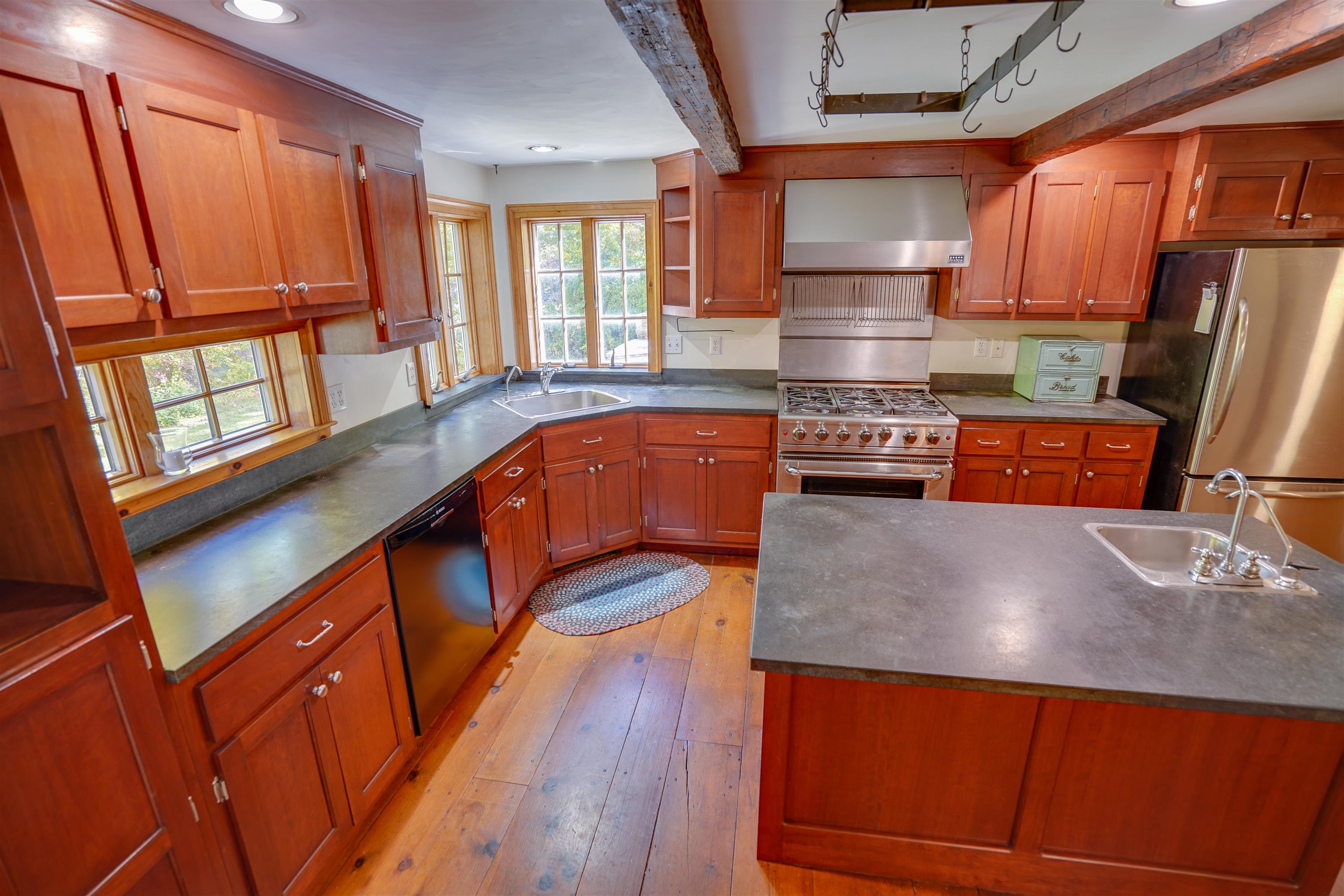 110 Bush Hill Road Pelham, NH 03076 - Photo 22 of 40 Gallery Image 22