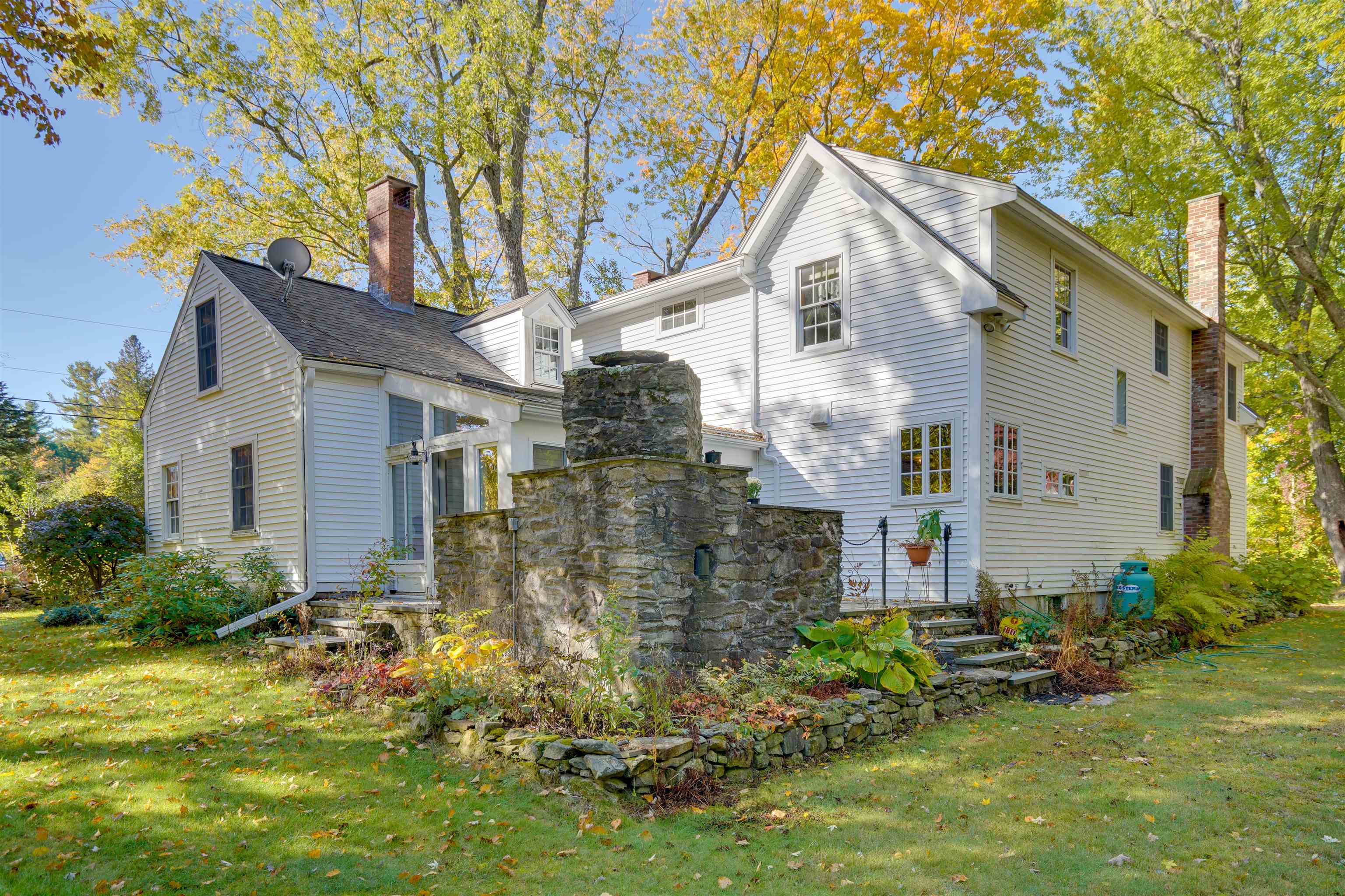 110 Bush Hill Road Pelham, NH 03076 - Photo 5 of 40 Gallery Image 5