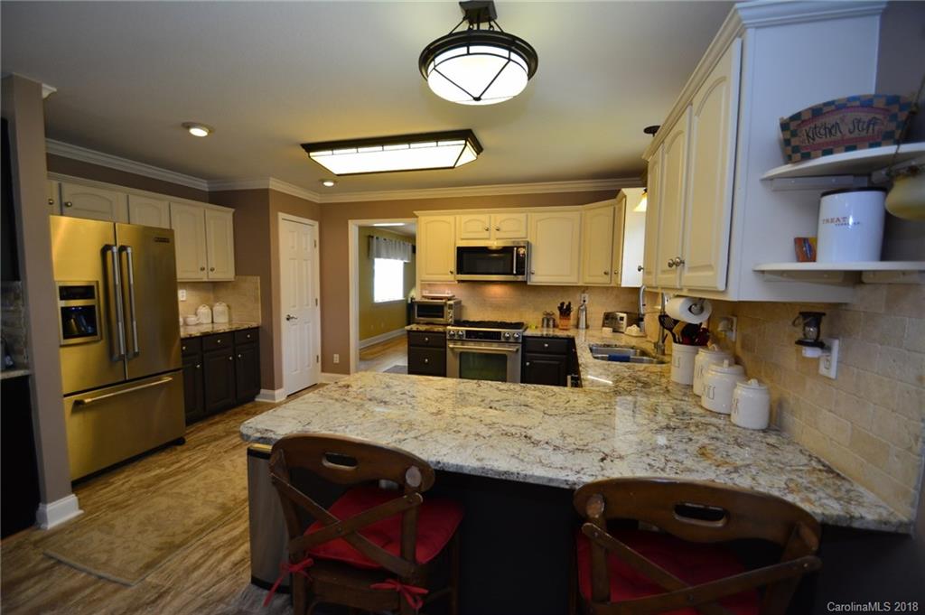 232 Oakmont Road, Unit 15 Stanley, NC 28164 - Photo 11 of 36 Gallery Image 11