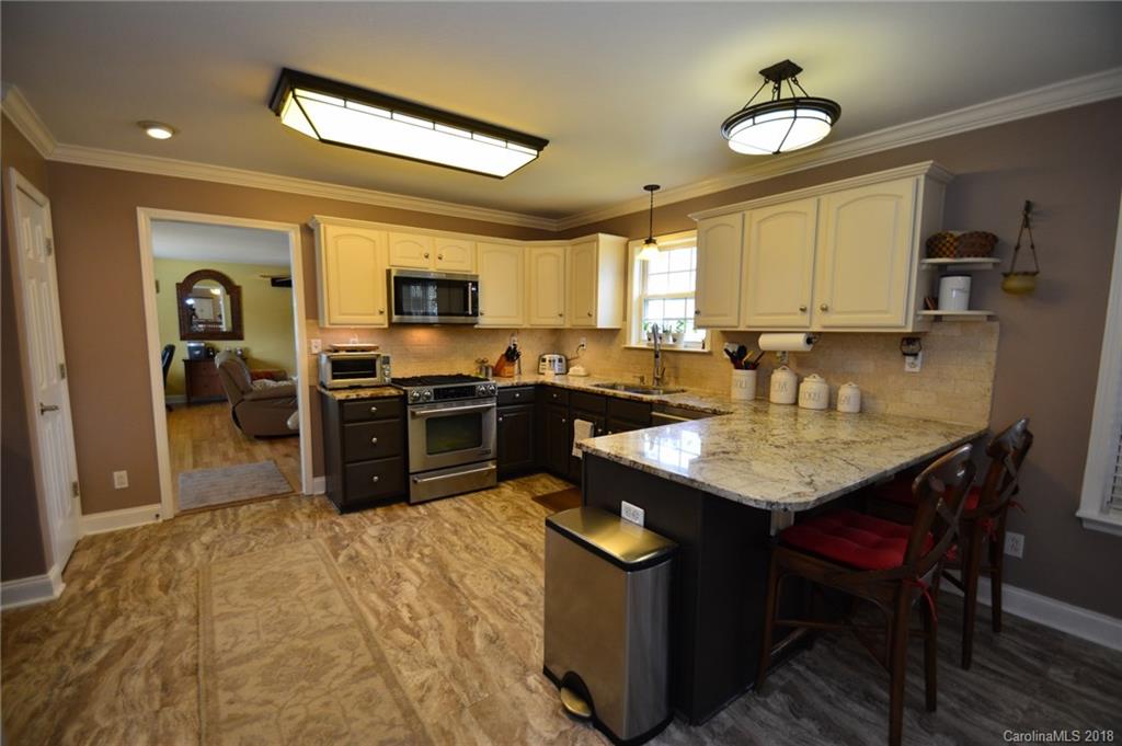 232 Oakmont Road, Unit 15 Stanley, NC 28164 - Photo 12 of 36 Gallery Image 12