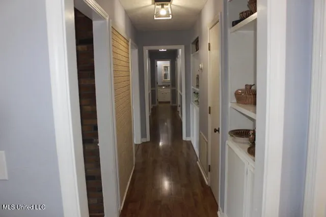 $259,900 | 520 Hunters Creek Circle, Madison, MS 39110