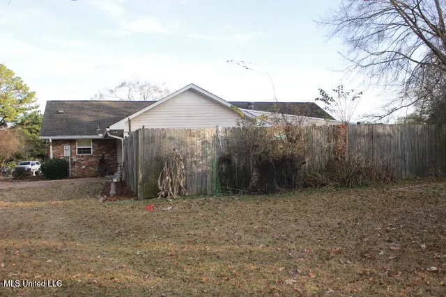 $259,900 | 520 Hunters Creek Circle, Madison, MS 39110