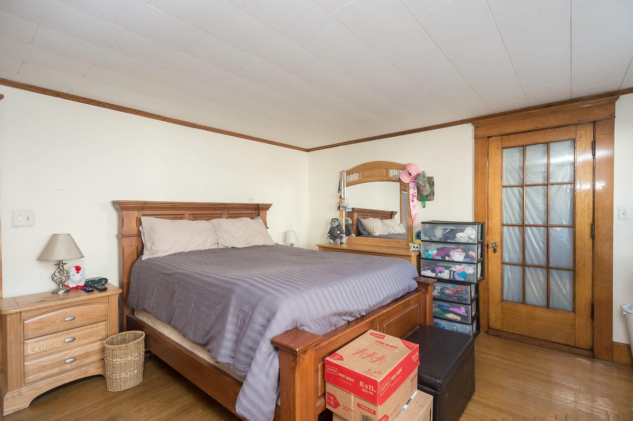 19 Myrtle Street Rochester, NH 03867 - Photo 11 of 36