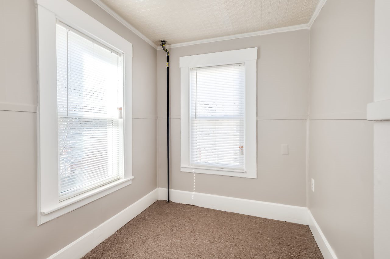 19 Myrtle Street Rochester, NH 03867 - Photo 24 of 36
