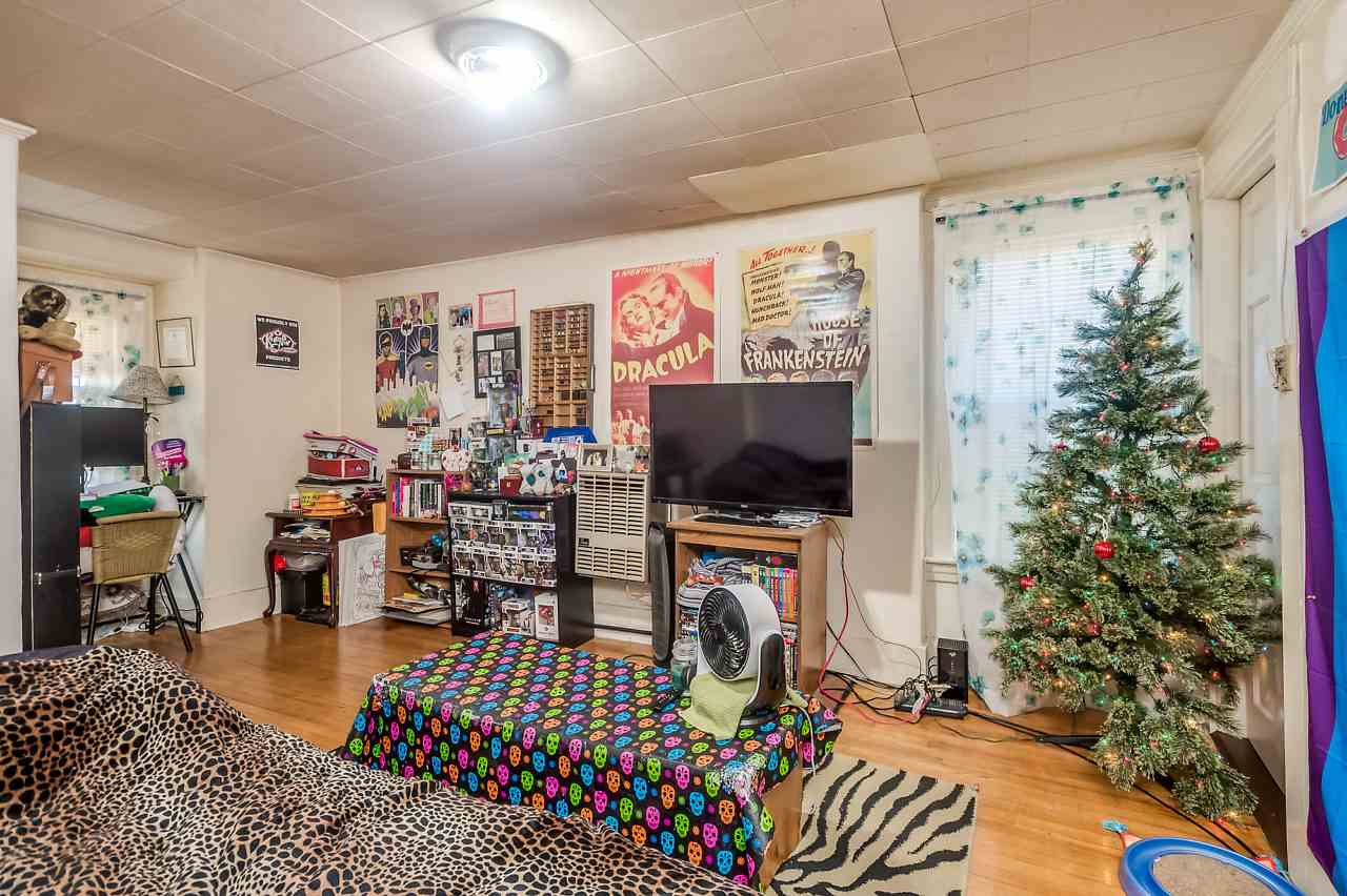 19 Myrtle Street Rochester, NH 03867 - Photo 27 of 36