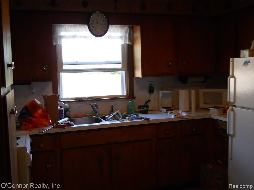 380 Mayer Road Columbus, MI 48063 - Photo 7 of 13 DSCN2642.JPG