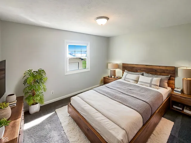 $256,000 | 527 South Grant Street, Brownsburg, IN 46112