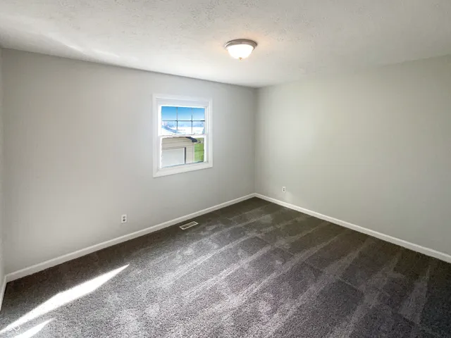 $256,000 | 527 South Grant Street, Brownsburg, IN 46112