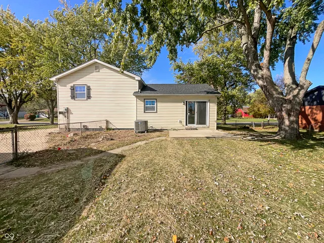 $256,000 | 527 South Grant Street, Brownsburg, IN 46112