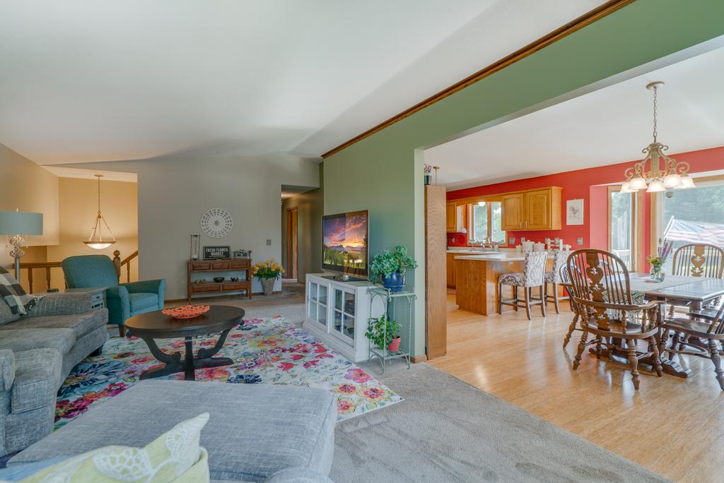 812 Moonbeam Road West Hudson, WI 54016 - Photo 11 of 43 Gallery Image 11