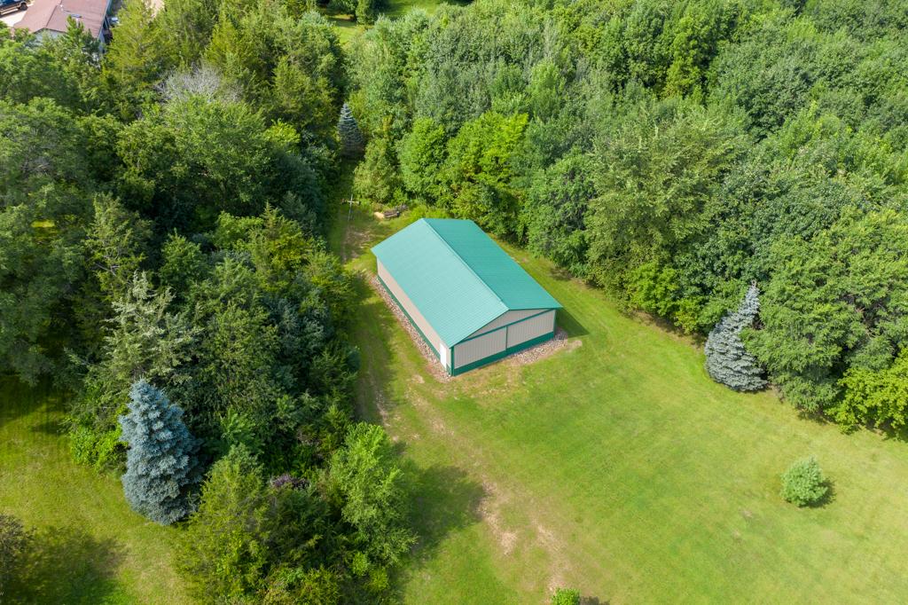 812 Moonbeam Road West Hudson, WI 54016 - Photo 3 of 43 Gallery Image 3