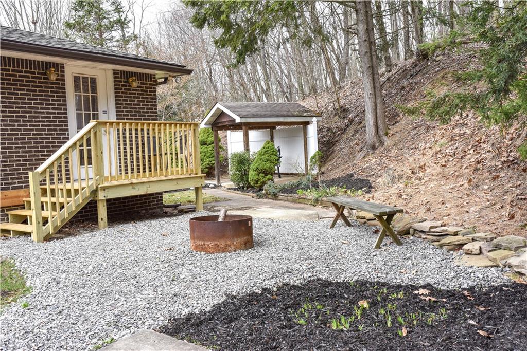 915 Willow Street Apollo, PA 15613 - Photo 37 of 41