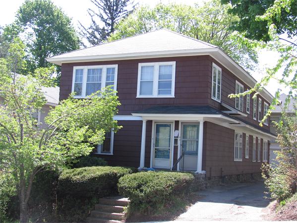 49 Sagamore Road Worcester, MA 01609 - Photo 3 of 16 Gallery Image 3