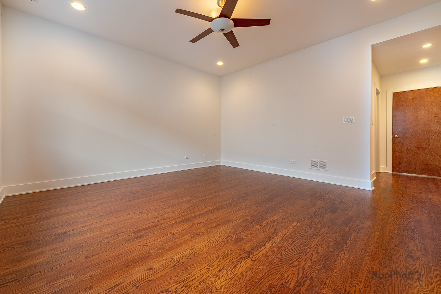 1242 West Jackson Boulevard, Unit 2E Chicago, IL 60607 - Photo 17 of 27