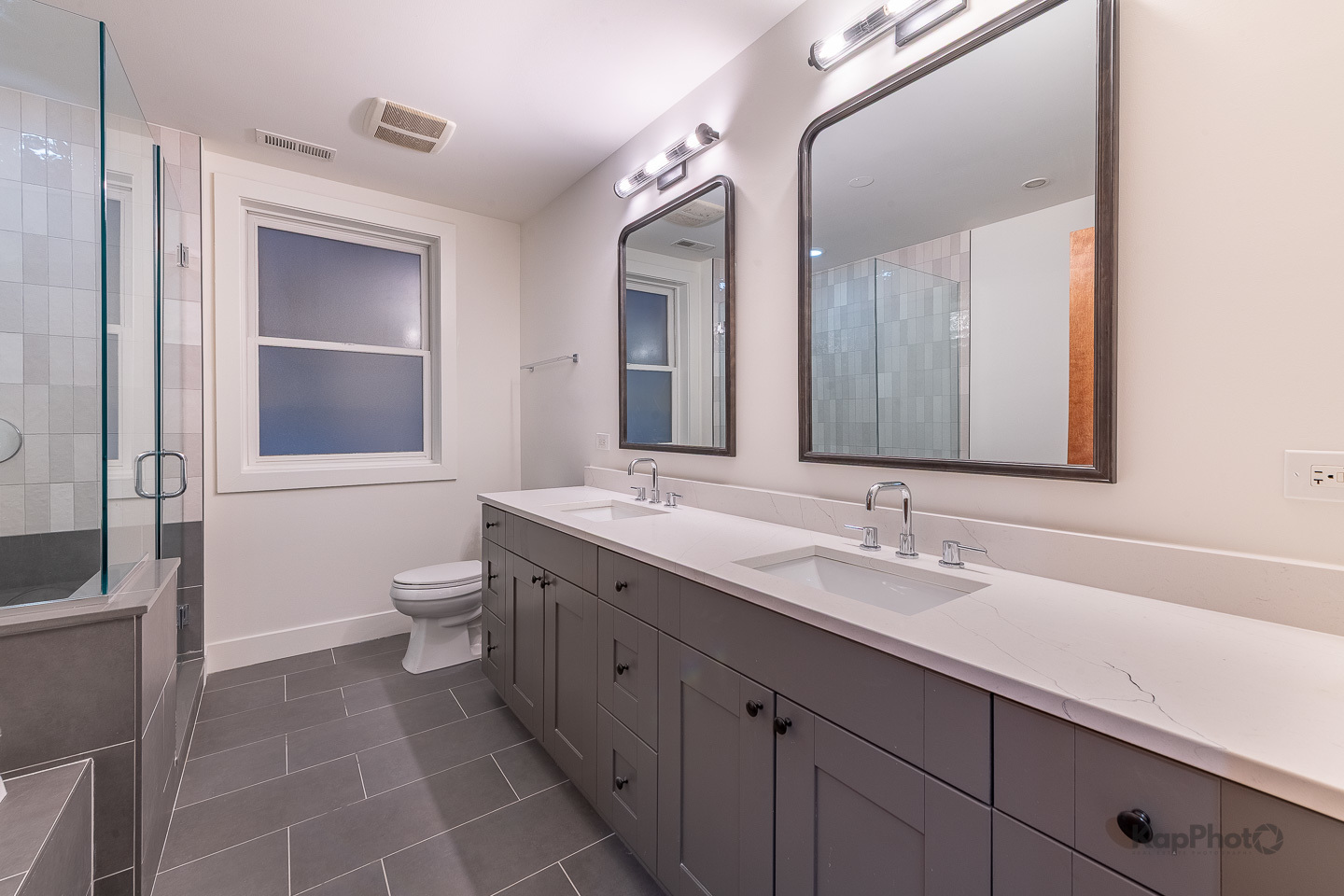 1242 West Jackson Boulevard, Unit 2E Chicago, IL 60607 - Photo 19 of 27
