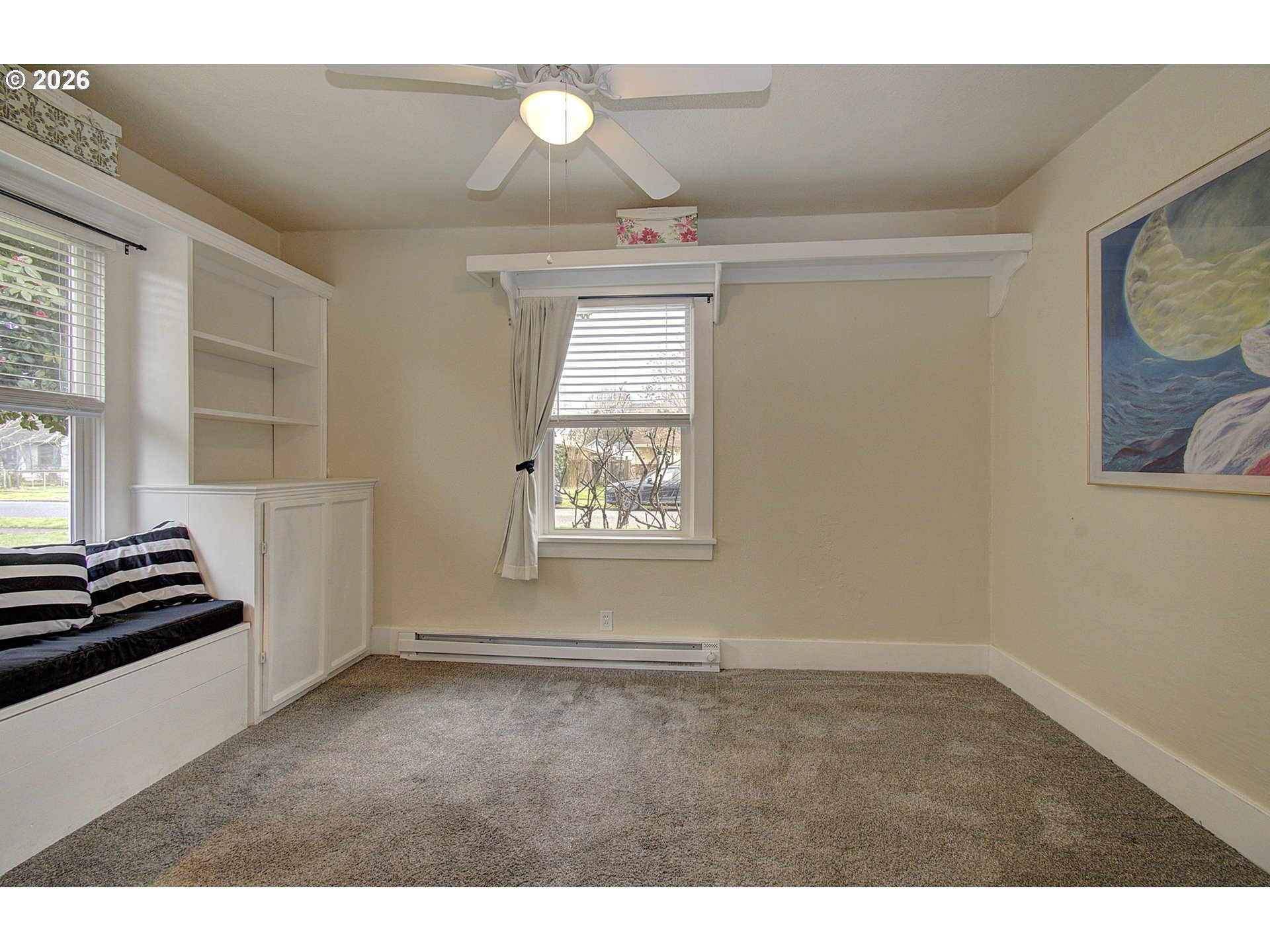 551 19th Avenue Longview, WA 98632 - Photo 12 of 31 Bedroom